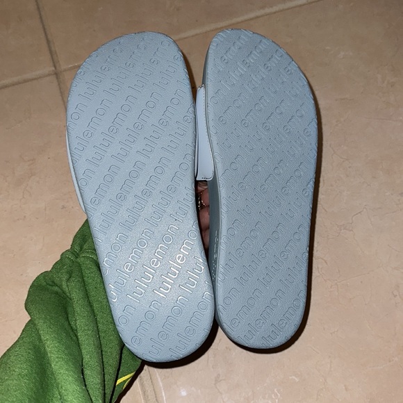 LULULEMON RESTFEEL SLIDE - Picture 3 of 5